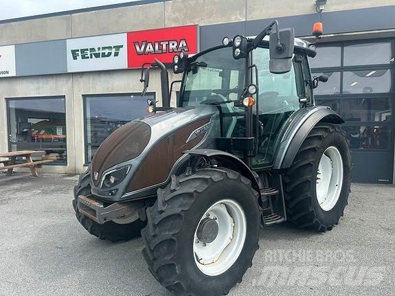 Valtra A94 트랙터