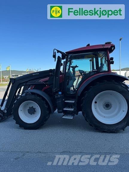 Valtra G125 트랙터