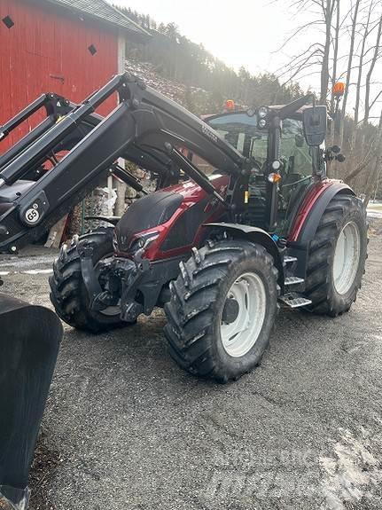 Valtra G125A 트랙터