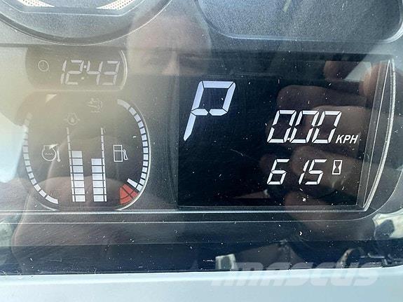 Valtra G135 Activ 트랙터