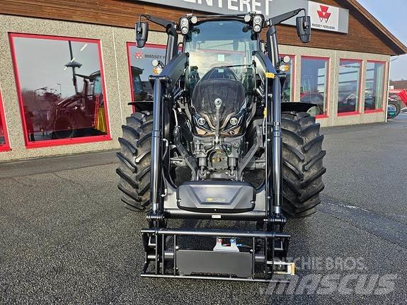 Valtra G135 Versu 트랙터