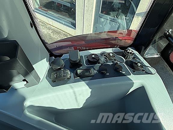 Valtra G135 Versu 트랙터