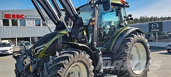 Valtra G135V 트랙터