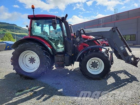 Valtra N 104 H5 트랙터