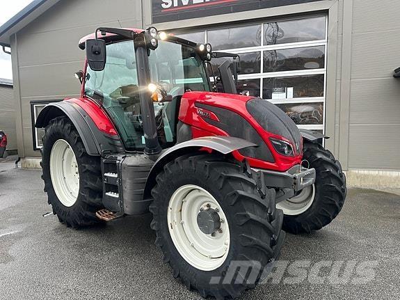 Valtra N 174 VERSU 트랙터