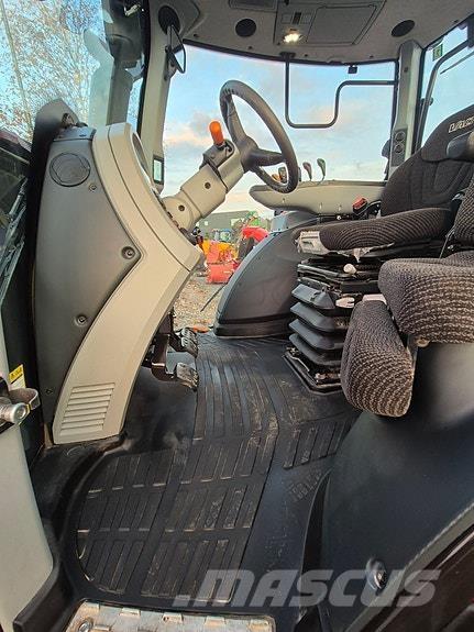 Valtra N104 트랙터