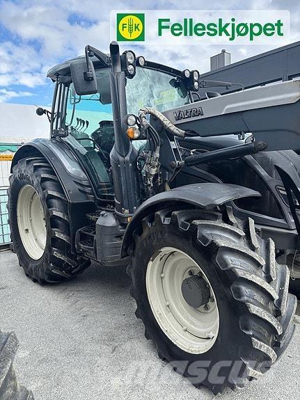 Valtra N134 Active 트랙터