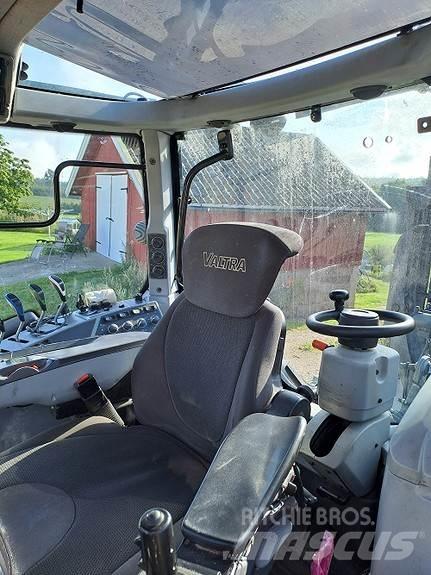 Valtra N154eA 트랙터