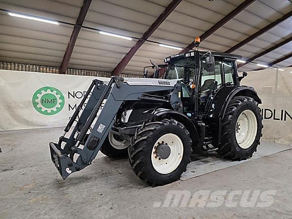 Valtra N163 Direct 트랙터