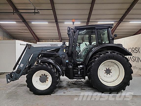 Valtra N163 Direct 트랙터
