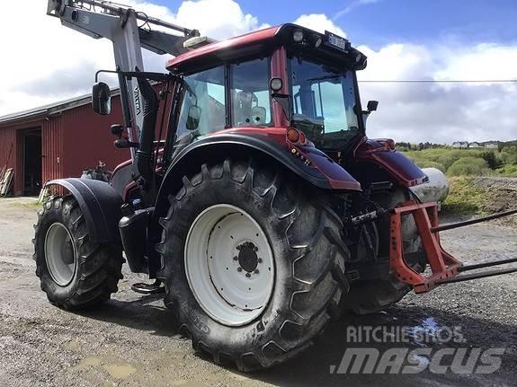 Valtra N163Direct 트랙터