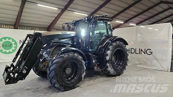 Valtra N174 트랙터
