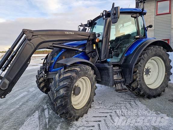 Valtra N174 Direct 트랙터