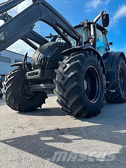 Valtra N174 Direct 트랙터