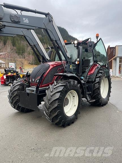 Valtra N174 Versu 트랙터
