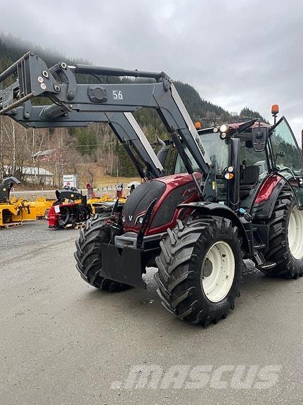 Valtra N174 Versu 트랙터