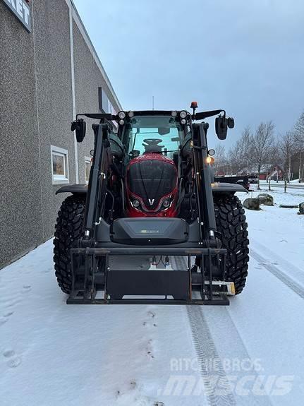 Valtra N175A 트랙터