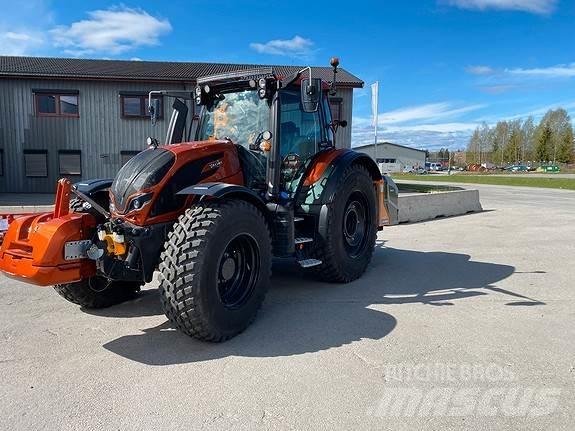 Valtra N175D 트랙터