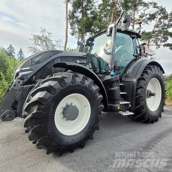 Valtra Q305 트랙터