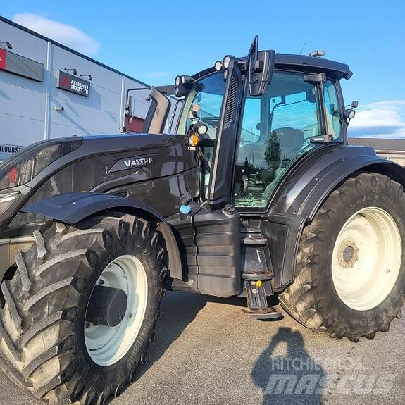 Valtra T 254 트랙터