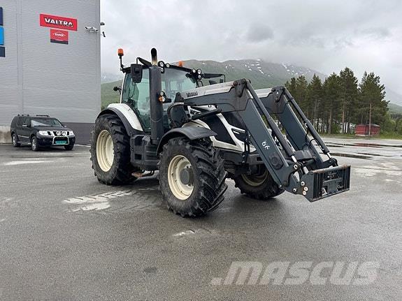 Valtra T174V 트랙터