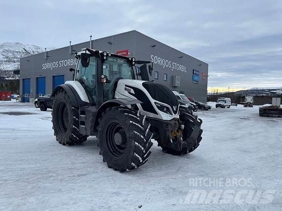Valtra T234 트랙터