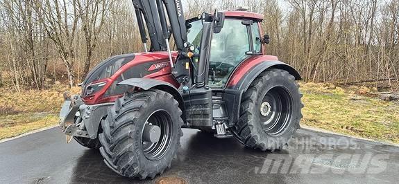 Valtra T234D ST 트랙터