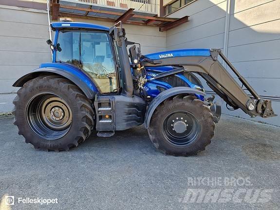 Valtra T235 트랙터
