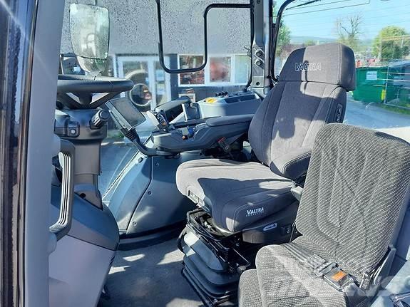 Valtra T235 Direct 트랙터