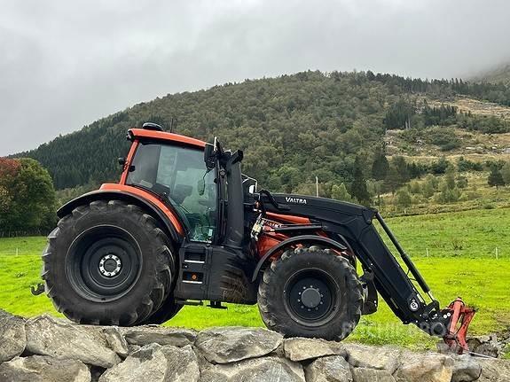 Valtra T235D 트랙터