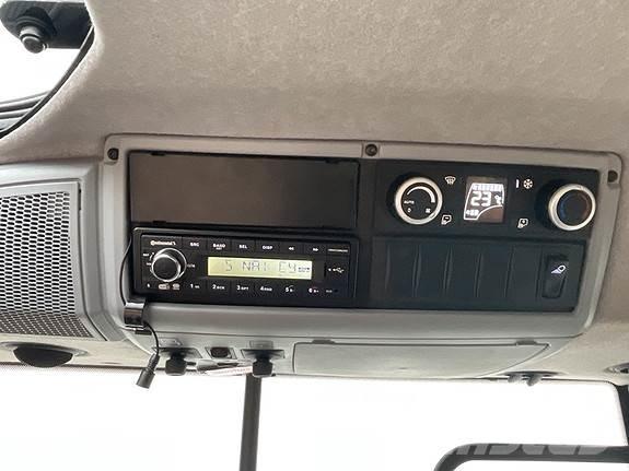 Valtra T235D 트랙터