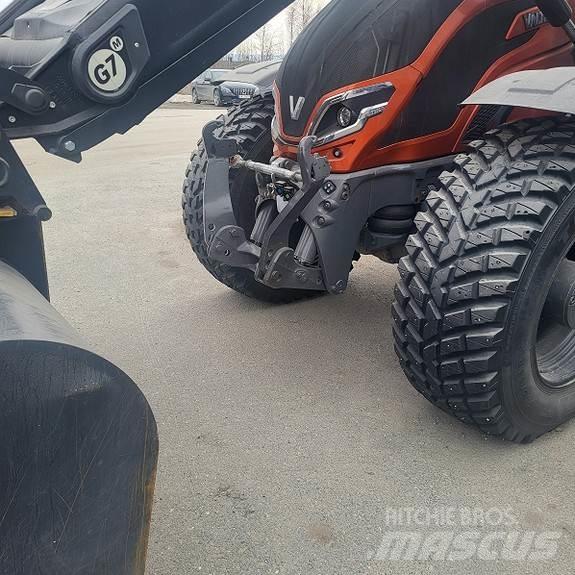 Valtra T255 트랙터