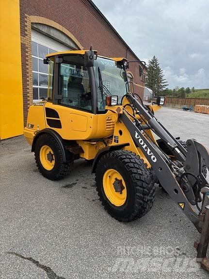 Volvo L20F  휠로우더