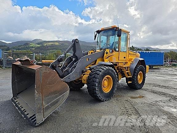 Volvo L90E  휠로우더