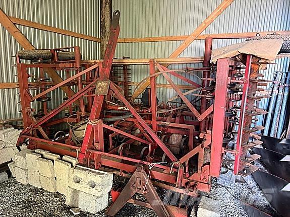   기타 경작 기계 및 부속품