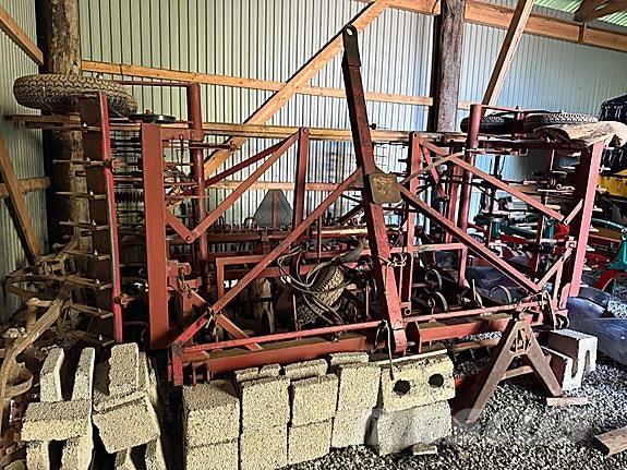   기타 경작 기계 및 부속품