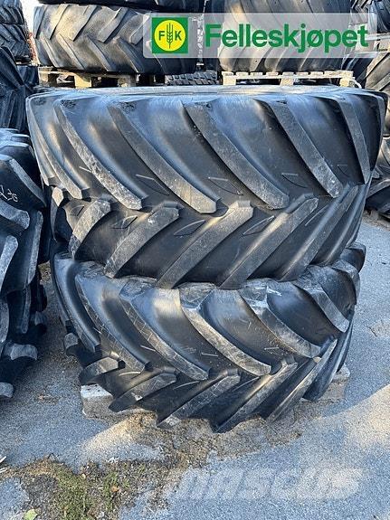  Xeobib 600/60 30 트랙터