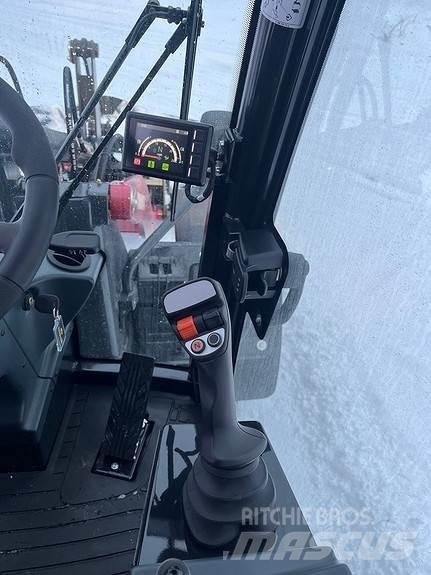 Yanmar V7 타이어, 휠 및 림