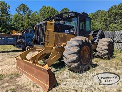 CAT 525C 목재스키더