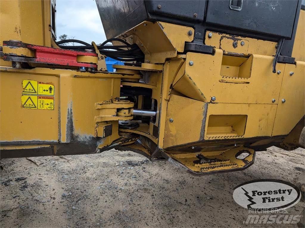 CAT 525C 목재스키더