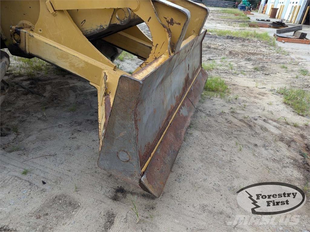 CAT 525C 목재스키더