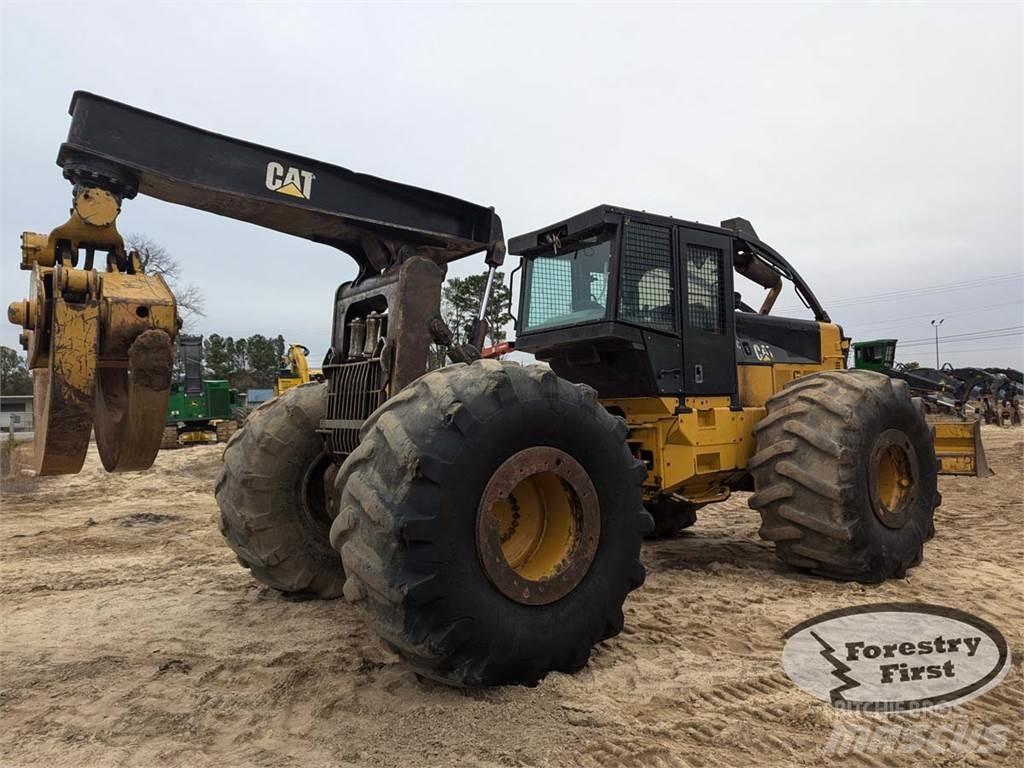 CAT 545C 목재스키더