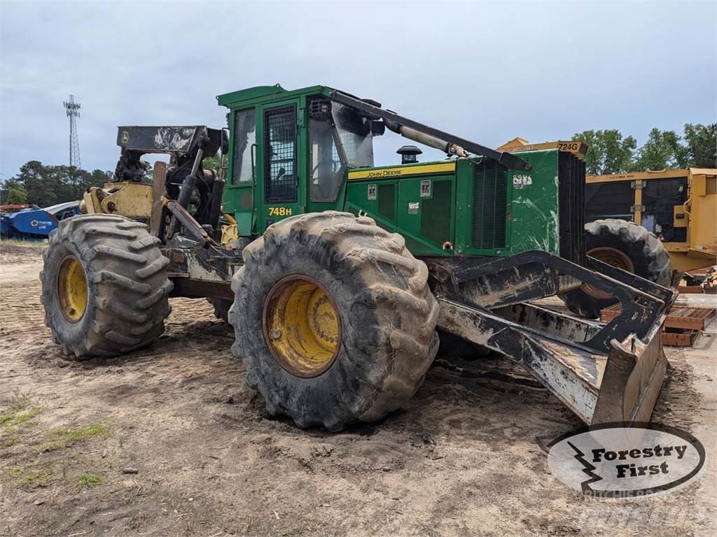 John Deere 748H 목재스키더
