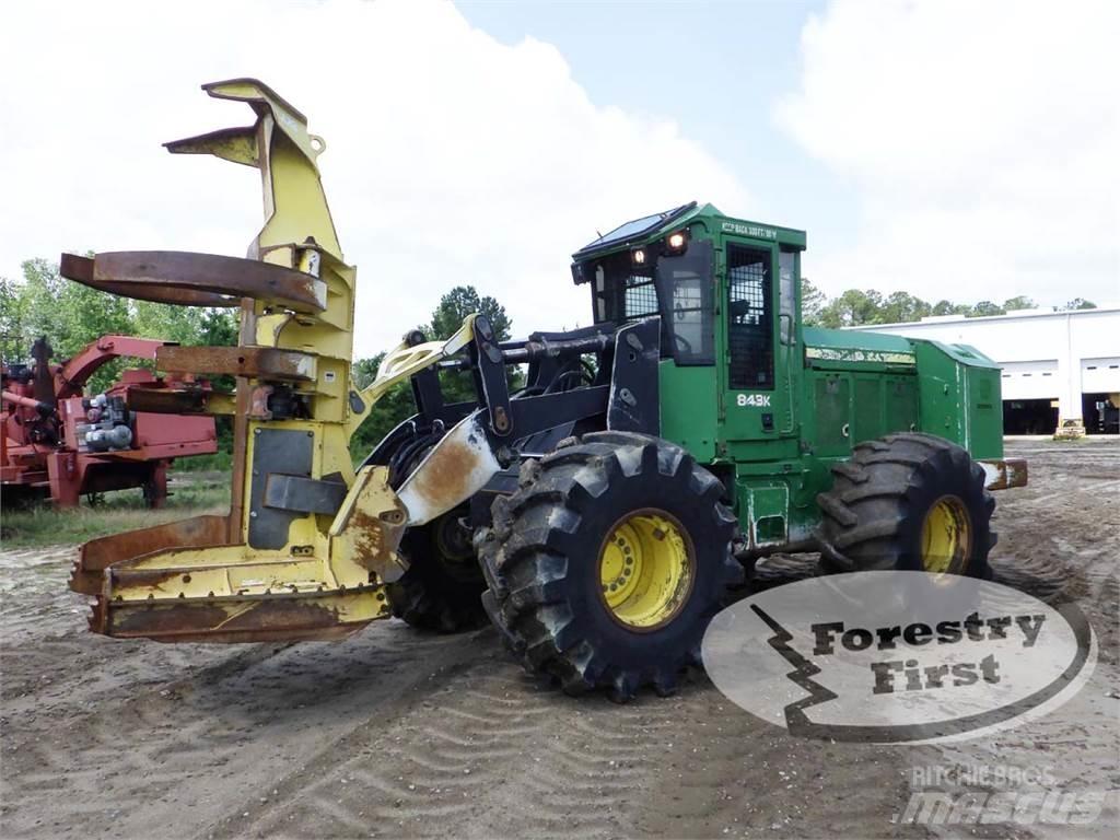 John Deere 843K 팰러번처