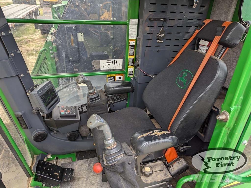 John Deere 853M 팰러번처
