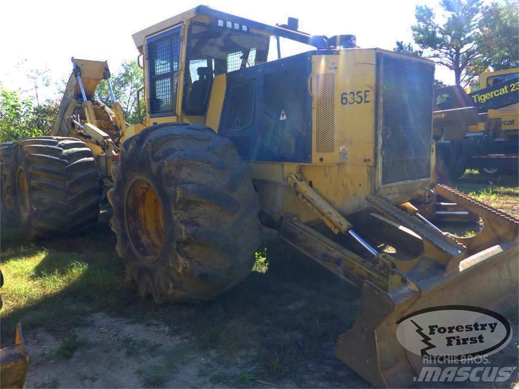 Tigercat 635E 목재스키더