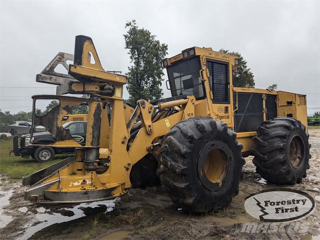 Tigercat 724G 팰러번처