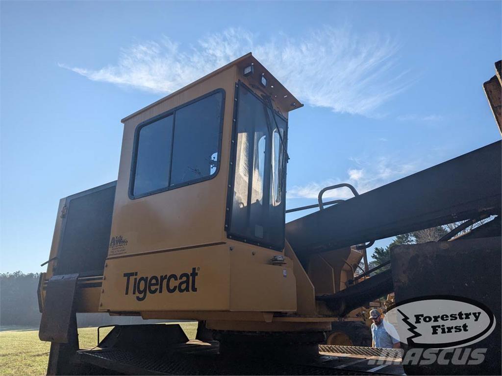 Tigercat 724G 팰러번처