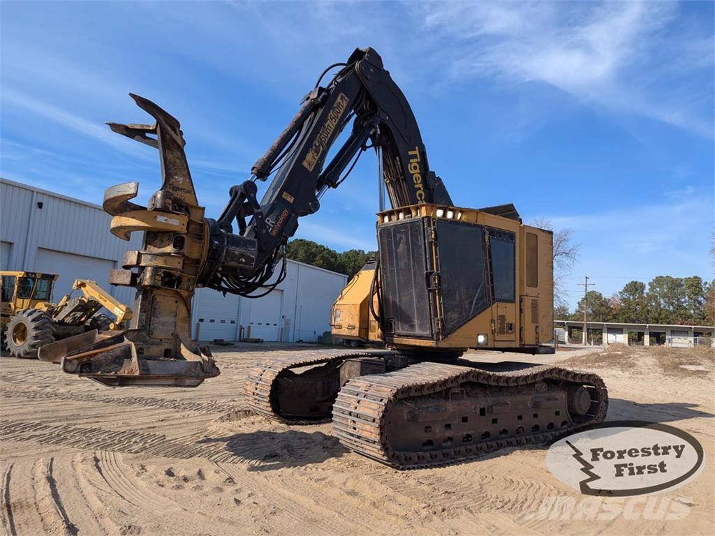 Tigercat 822D 팰러번처