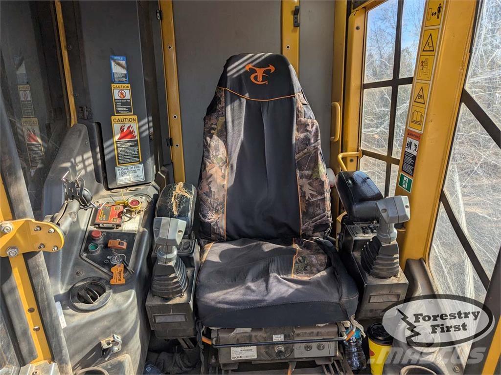 Tigercat 822D 팰러번처